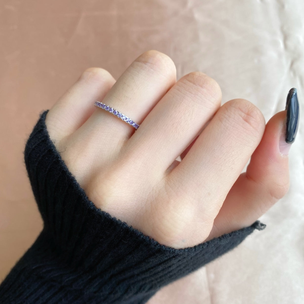 Delicate Sparkling Round Cut Daily Ring