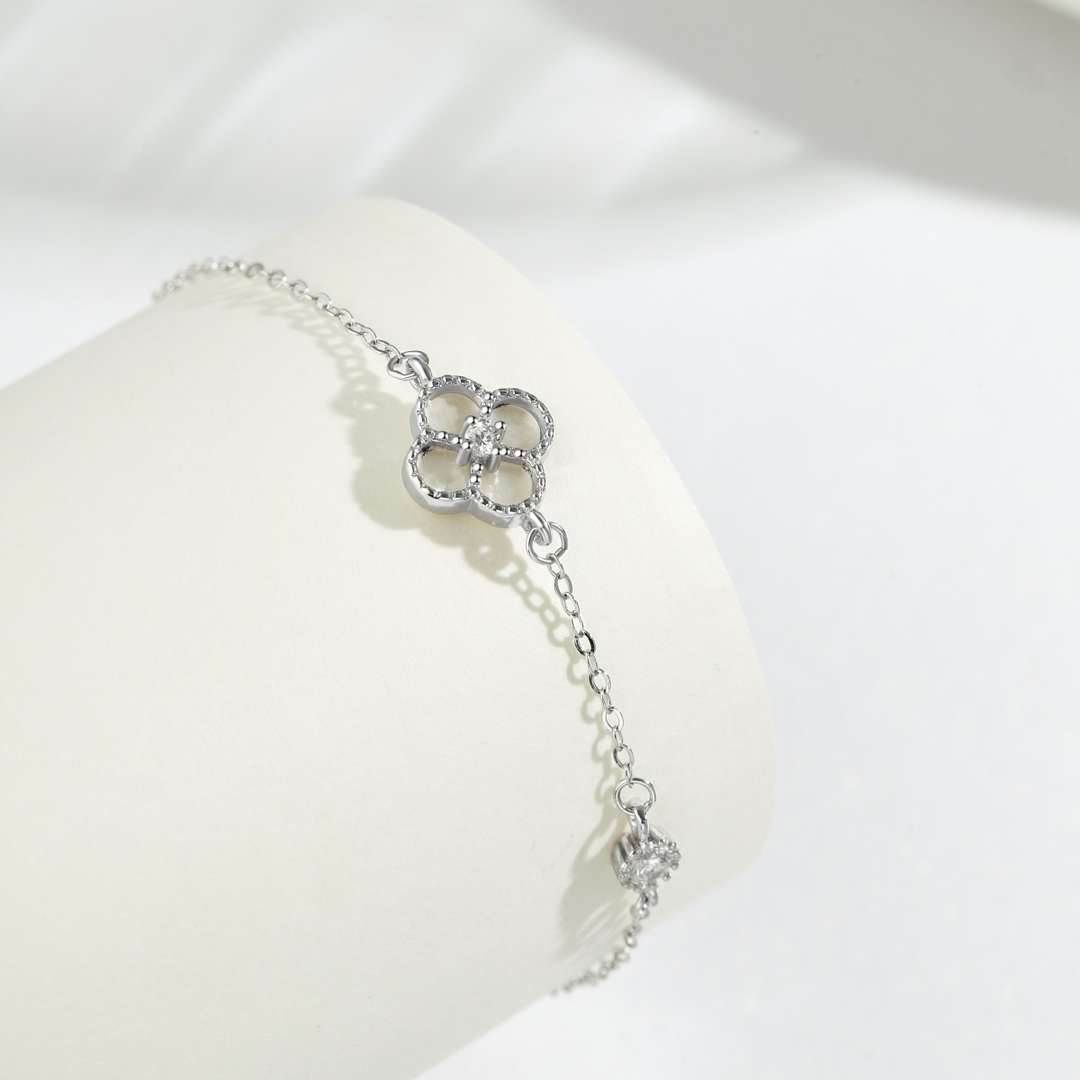 Delicate Four Leaf Clover Bracelet